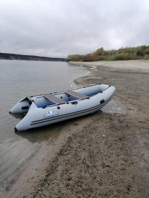 Лодка ПВХ Выдра 330 Лайт jet моторная